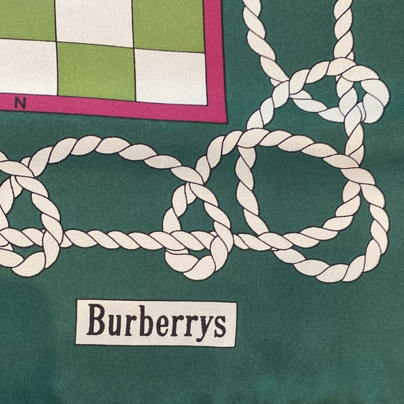 Burberry scarf - Picture 7 of 7